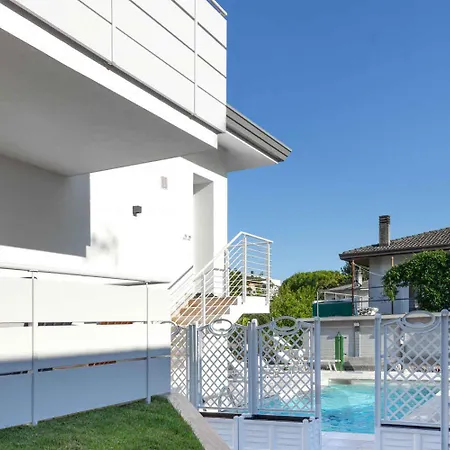 With Pool In 54751 Apartment Bibione